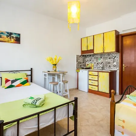 Luna Rossa 公寓 利迈纳里亚